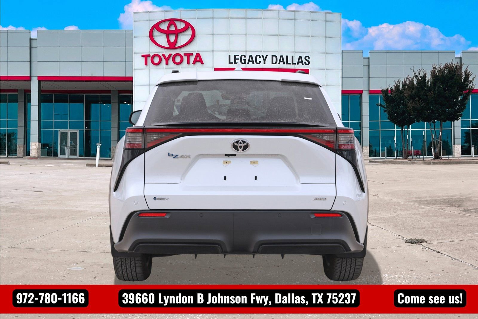 Used 2025 Toyota bZ4X AWD w/ Weather Package image 9