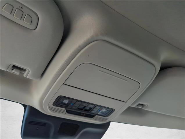 Used 2025 Ford Expedition Active image 14