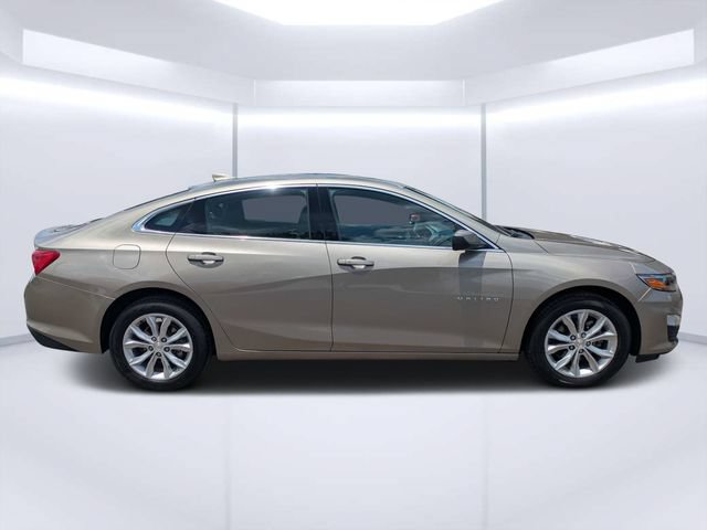 Used 2024 Chevrolet Malibu LT FWD image 2