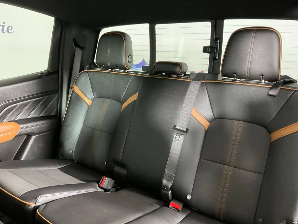 Used 2023 GMC Canyon AT4 w/ Technology Package AWD/4WD image 16