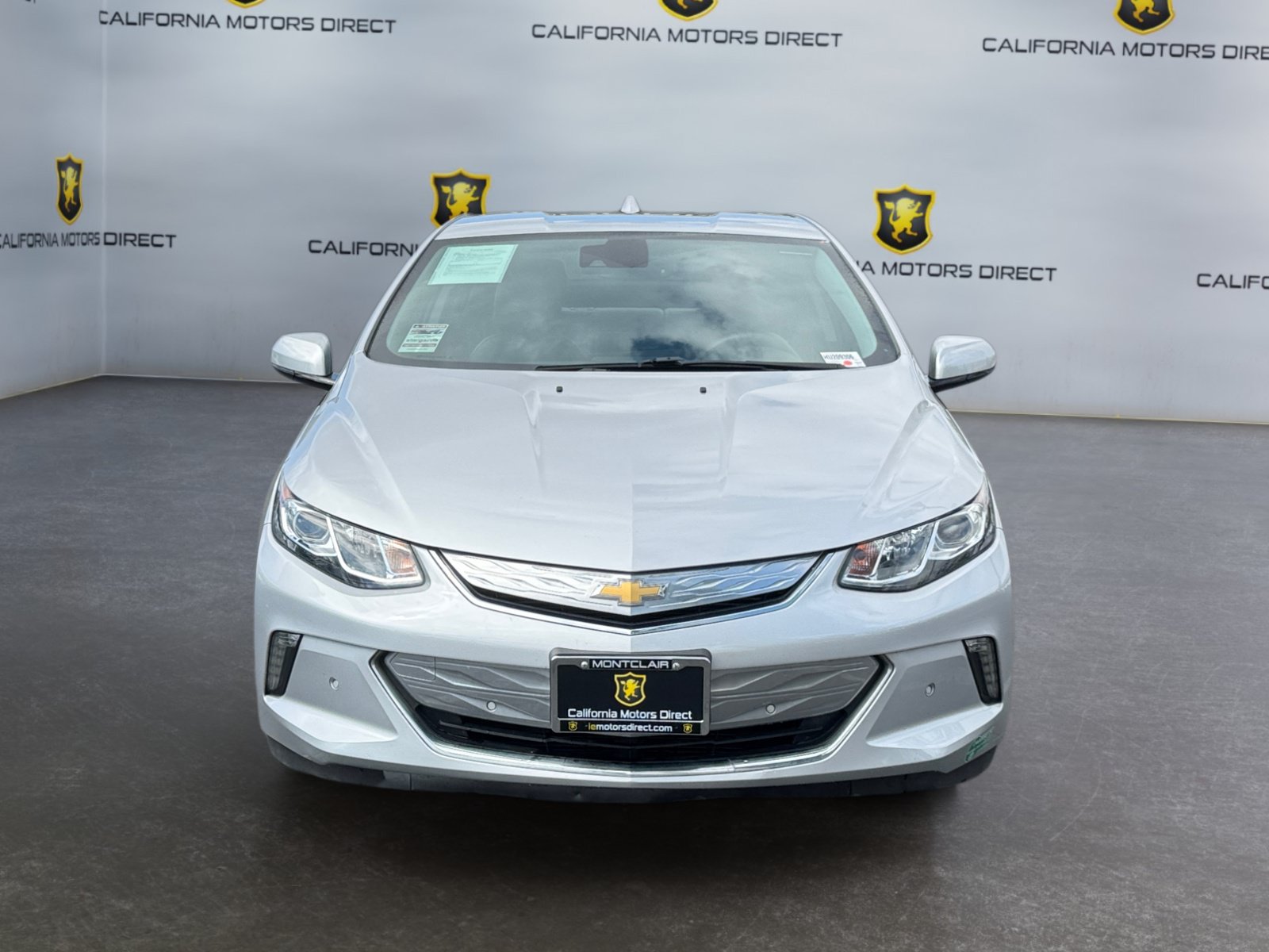 Used 2017 Chevrolet Volt Premier w/ Driver Confidence II Package FWD image 8