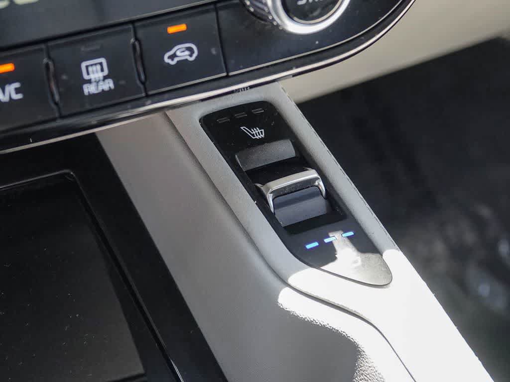 Used 2024 Kia Telluride EX FWD image 21