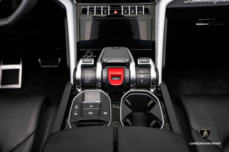 Used 2021 Lamborghini Urus image 41