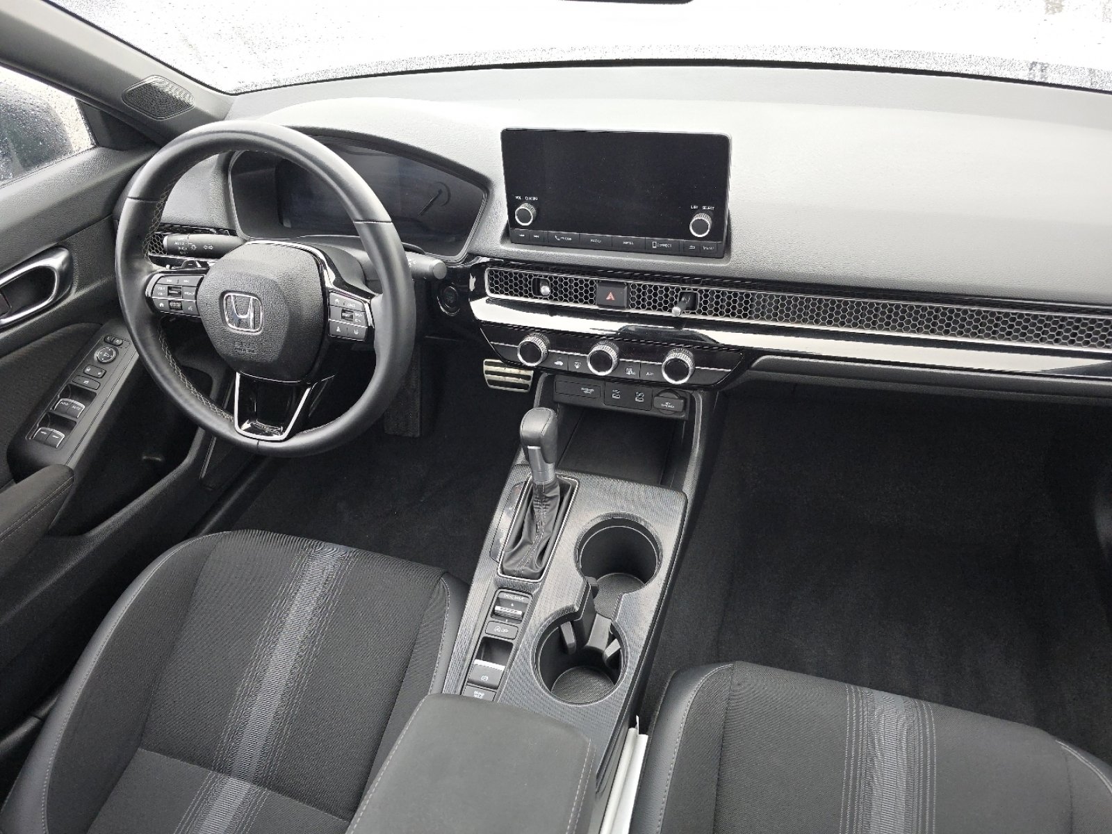 Used 2025 Honda Civic Sport image 22