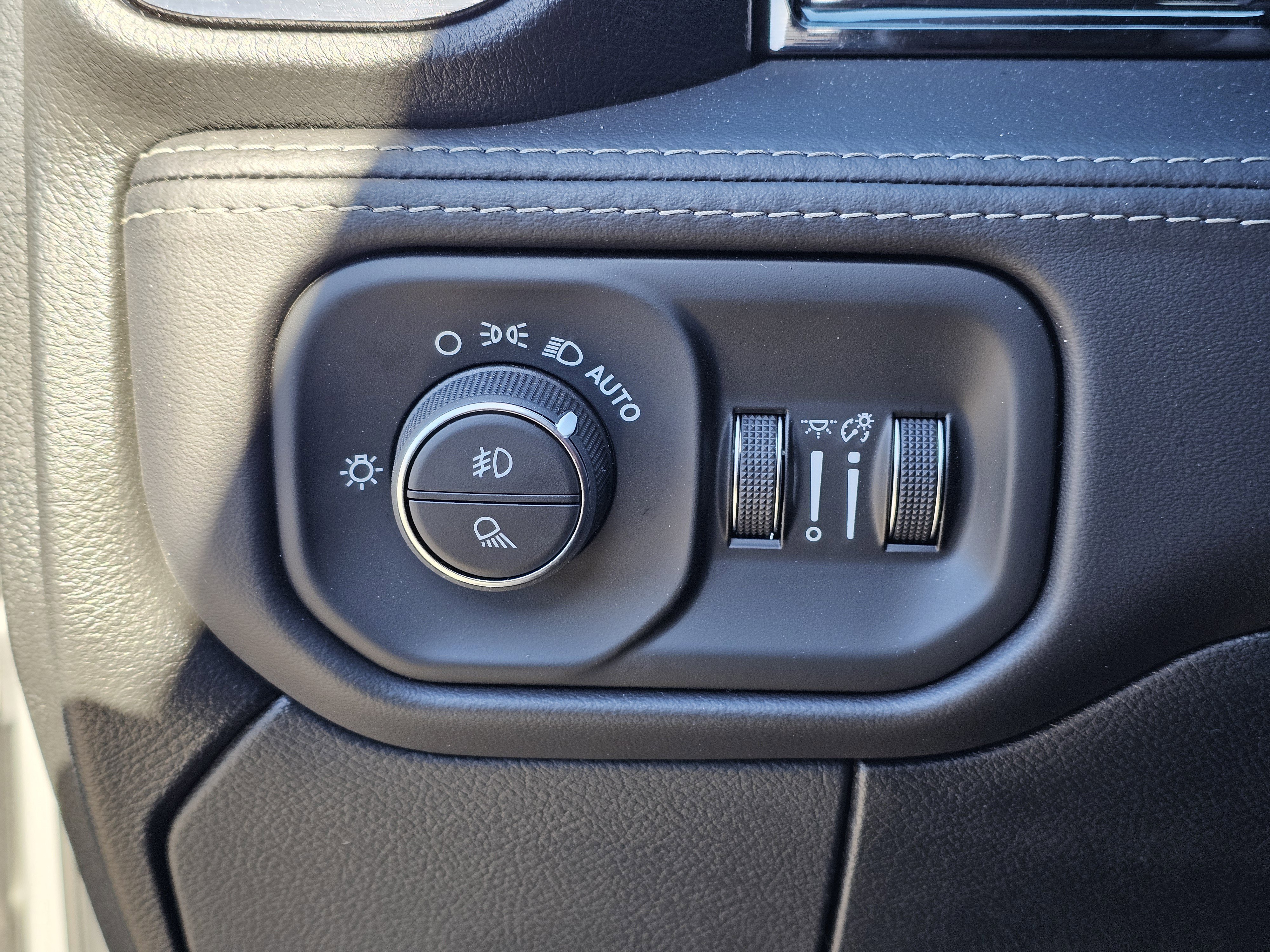 New 2026 RAM 2500 Limited image 17