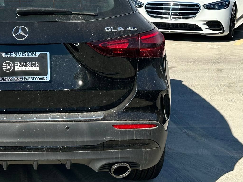 New 2025 Mercedes-Benz GLA 35 AMG 4MATIC image 10