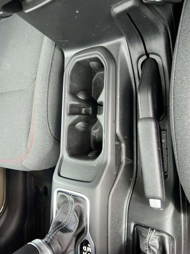 Used 2025 Jeep Wrangler Rubicon w/ XTREMEE 35" Tire Package image 27