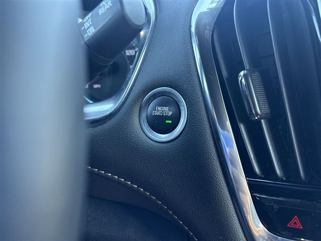 Certified 2023 Chevrolet Traverse LT image 16