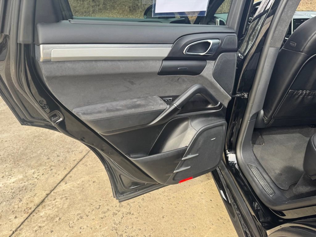 Used 2018 Porsche Cayenne GTS w/ Premium Package Plus image 21