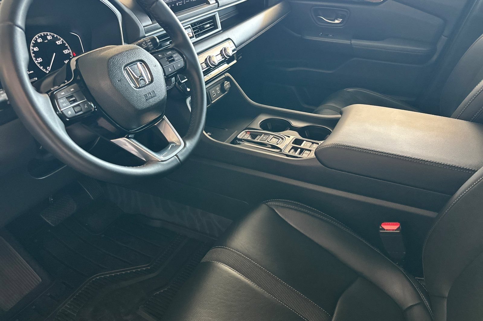 Used 2023 Honda Pilot EX-L image 7