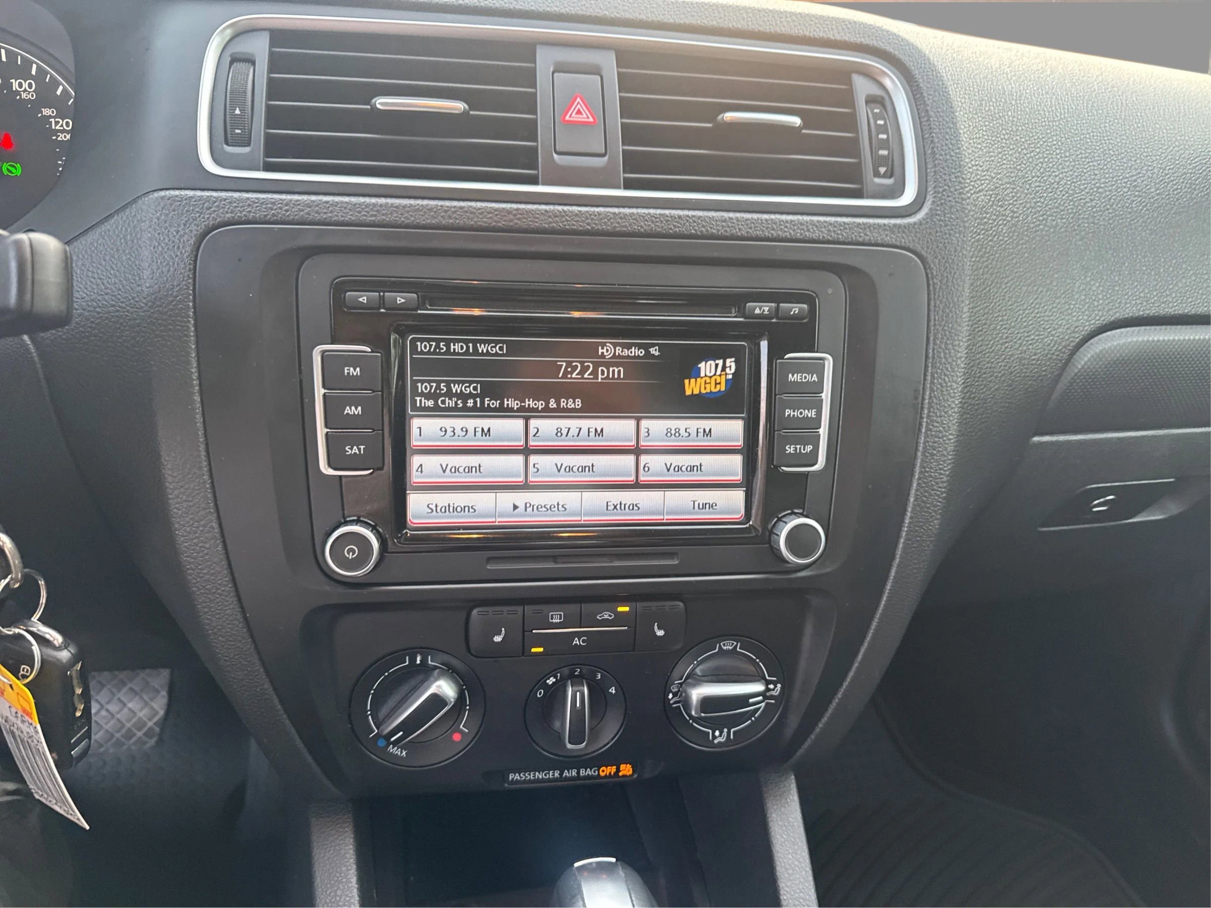 Used 2012 Volkswagen Jetta SE FWD image 16