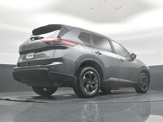 Used 2024 Nissan Rogue SV w/ SV Premium Package FWD image 48