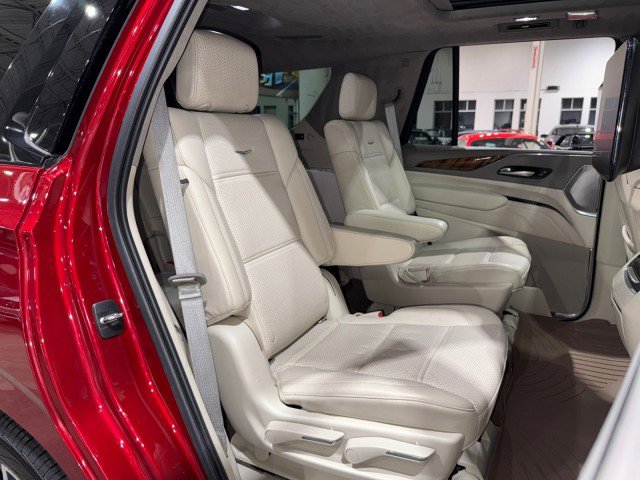 Used 2021 Cadillac Escalade Sport Platinum w/ Heavy-Duty Trailer Package image 63