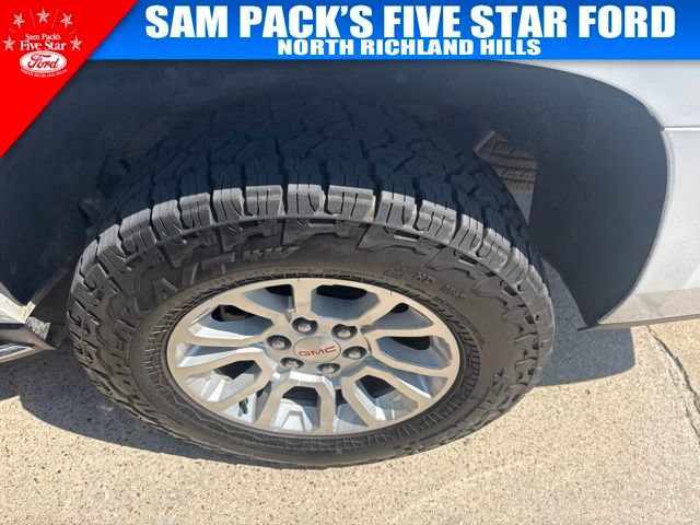 Used 2019 GMC Yukon XL SLT w/ Open Road Package AWD/4WD image 9