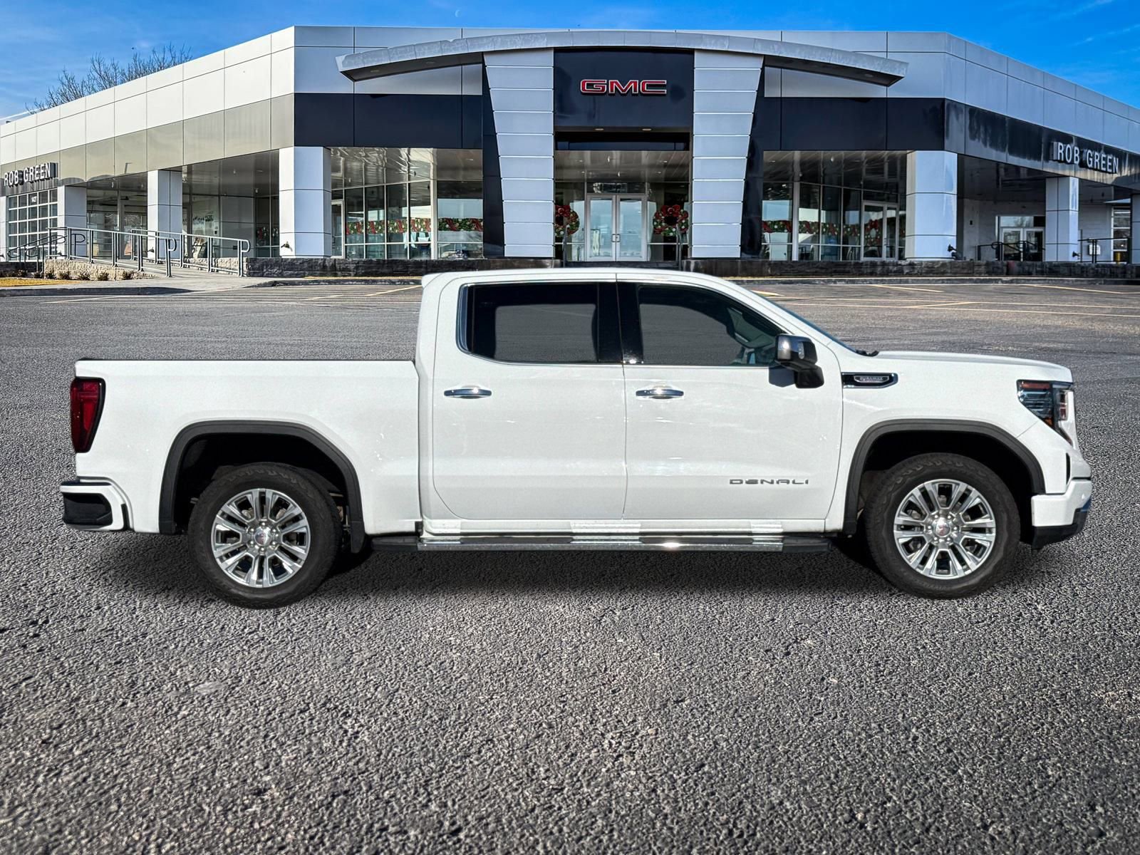Used 2024 GMC Sierra 1500 Denali image 2