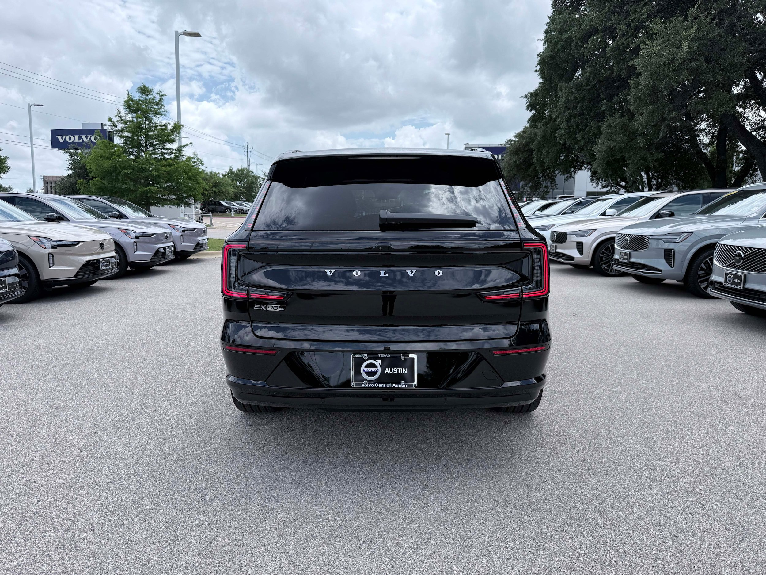 New 2026 Volvo EX90 Plus AWD/4WD image 5
