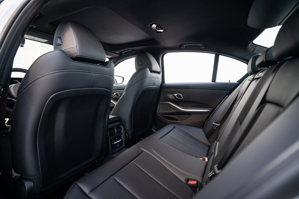 New 2026 BMW 330i xDrive Sedan w/ M Sport Package image 35