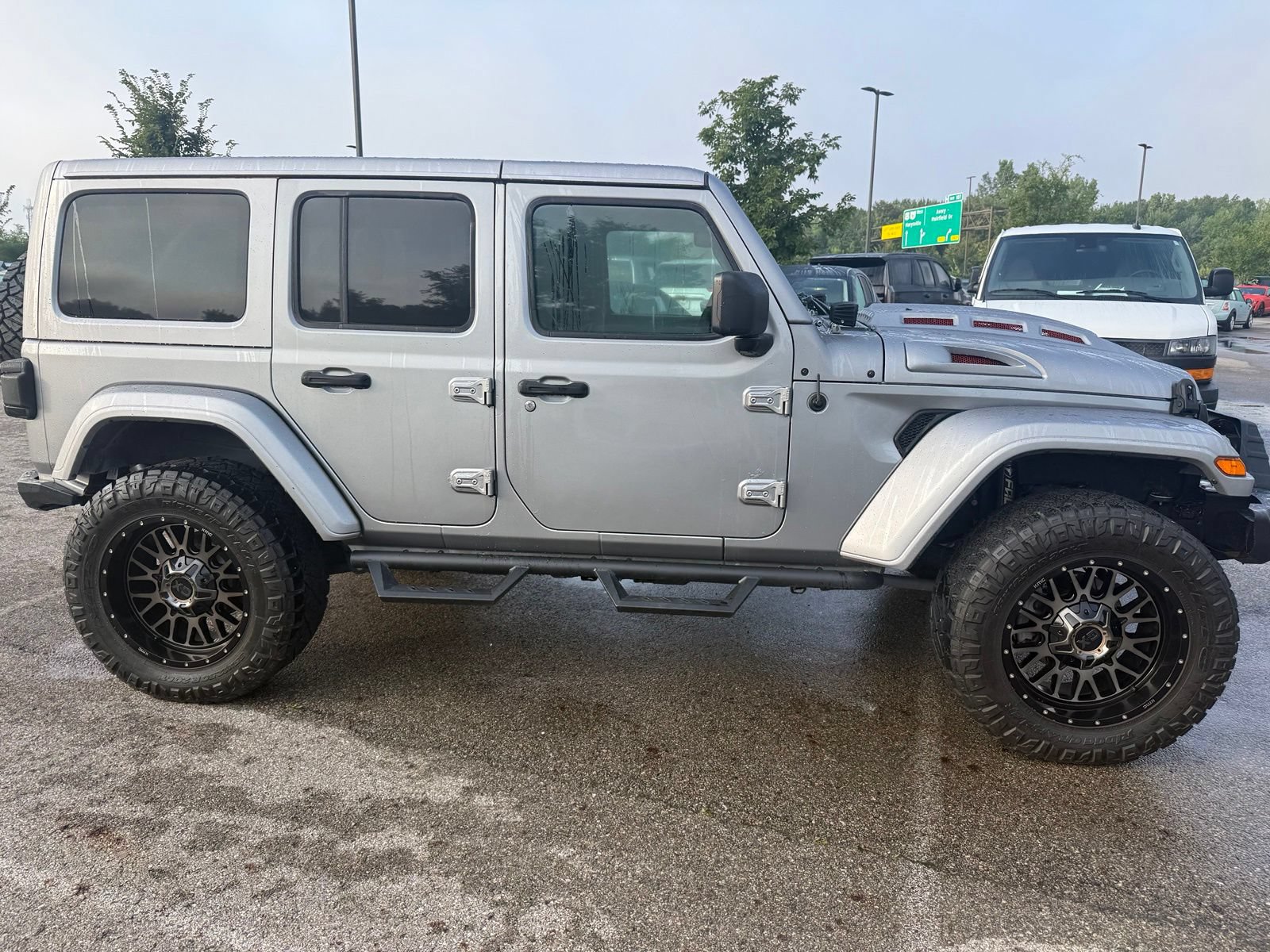 Used 2019 Jeep Wrangler Unlimited Sport AWD/4WD image 4