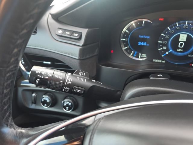 Used 2017 Cadillac Escalade Platinum AWD/4WD image 13