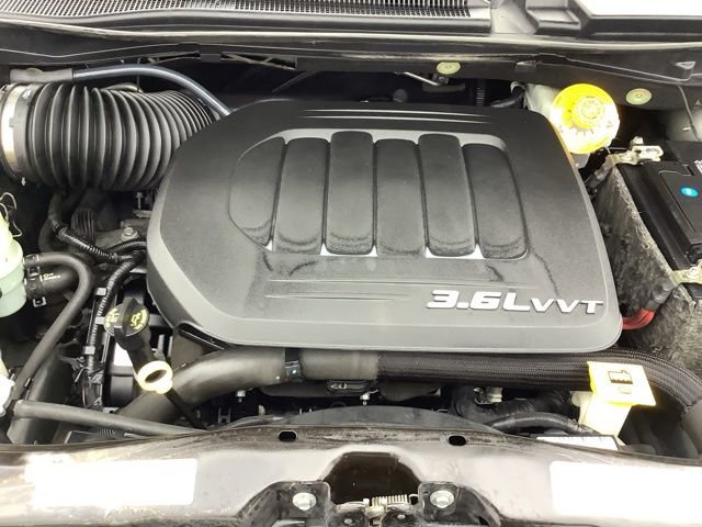 Used 2018 Dodge Grand Caravan SXT FWD image 16