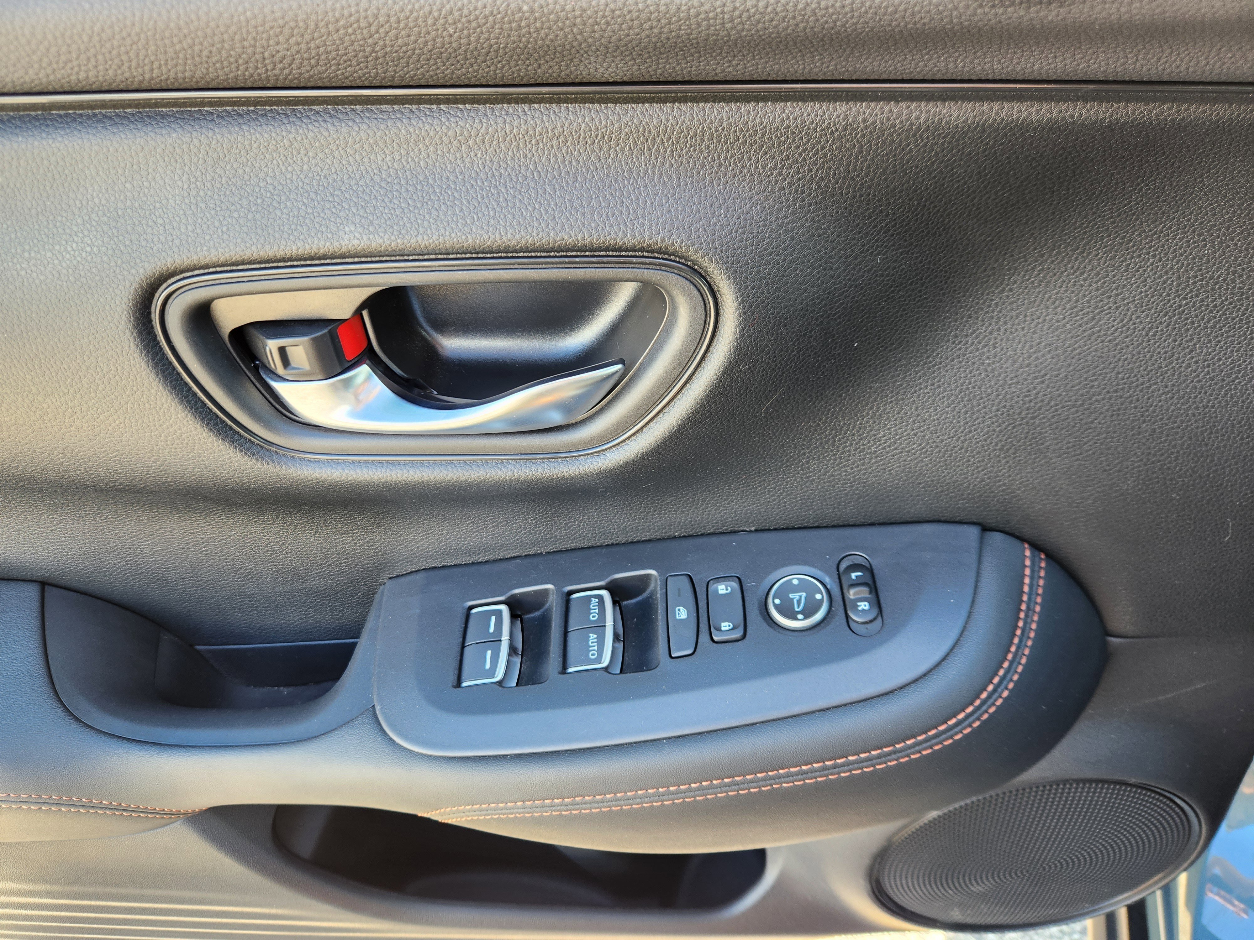 Certified 2024 Honda HR-V Sport image 16