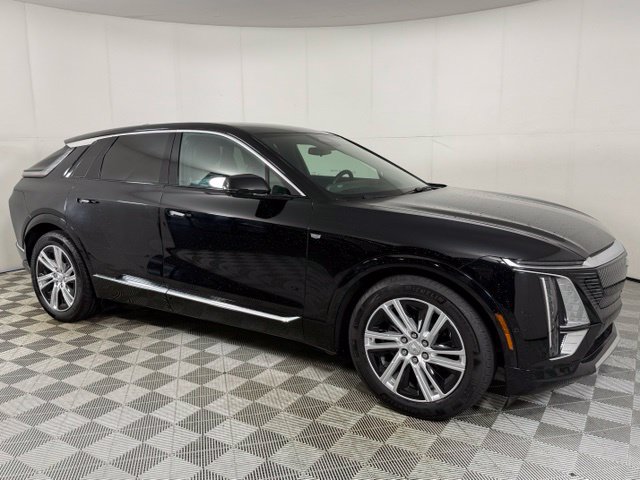 Certified 2024 Cadillac Lyriq Tech w/ Driver Assist Package RWD image 11