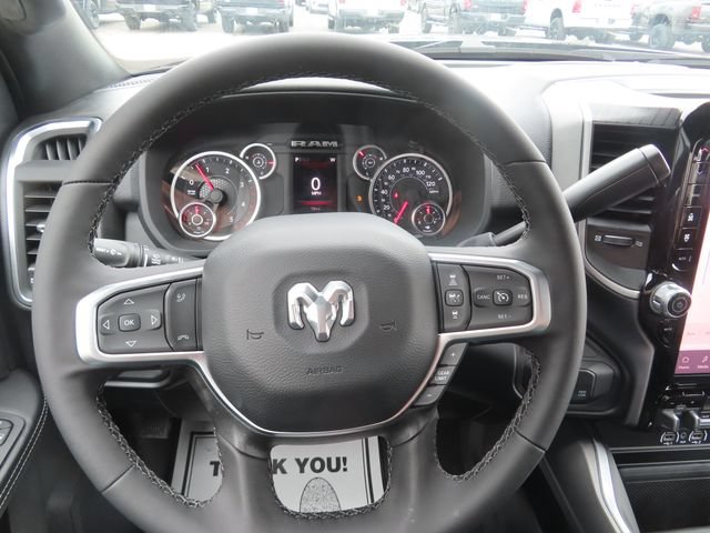 New 2026 RAM 3500 Big Horn AWD/4WD image 32