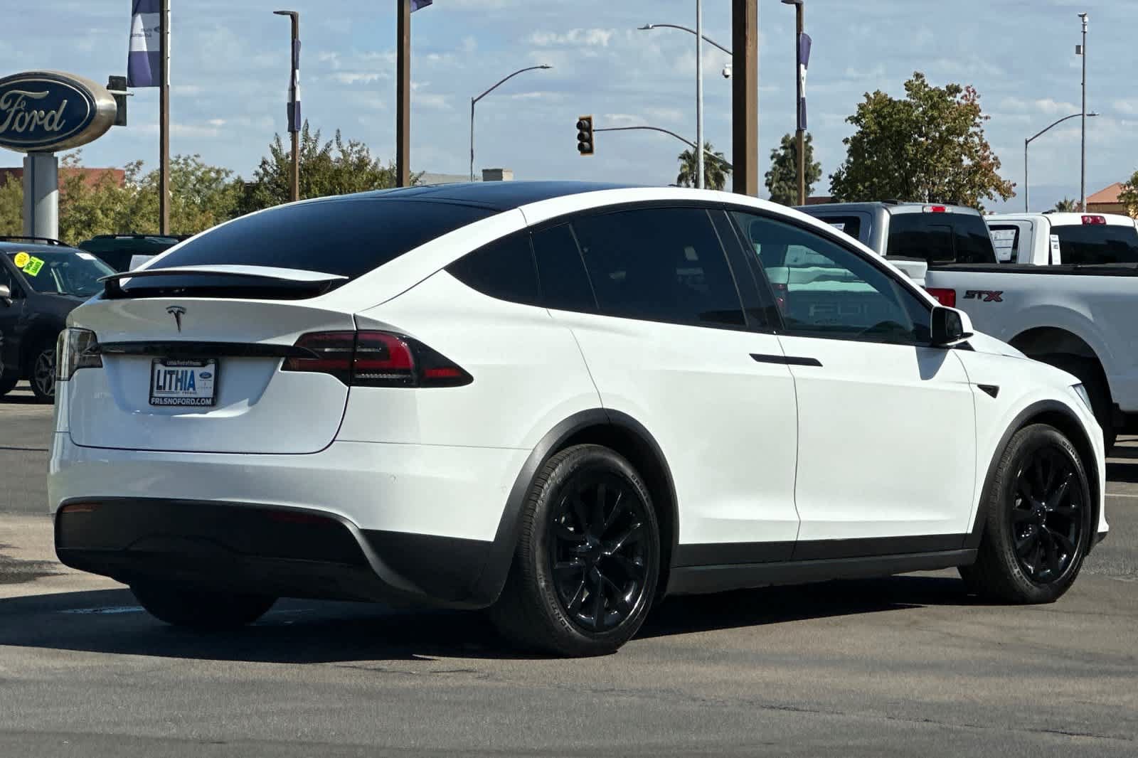 Used 2023 Tesla Model X AWD/4WD image 2