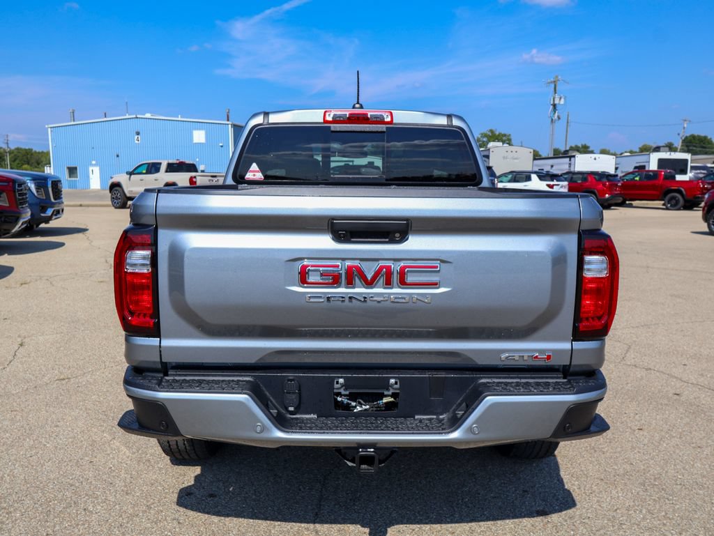 New 2026 GMC Canyon AT4 w/ Technology Plus Package AWD/4WD image 4