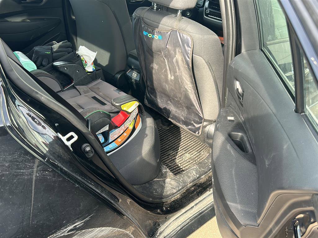 Used 2023 Toyota Corolla LE image 14