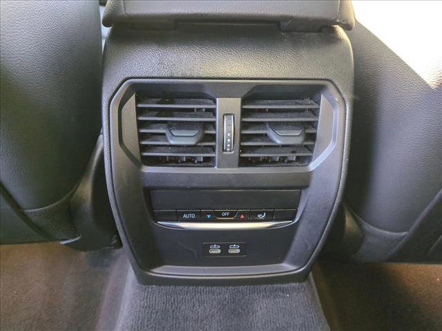Used 2023 BMW 330i Sedan w/ Convenience Package RWD image 18