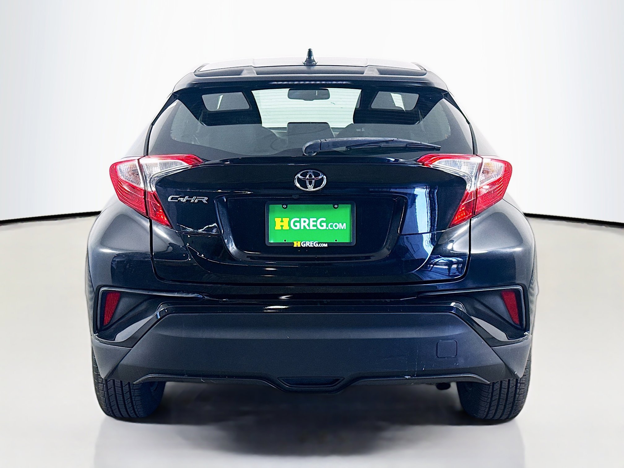 Used 2019 Toyota C-HR LE image 8