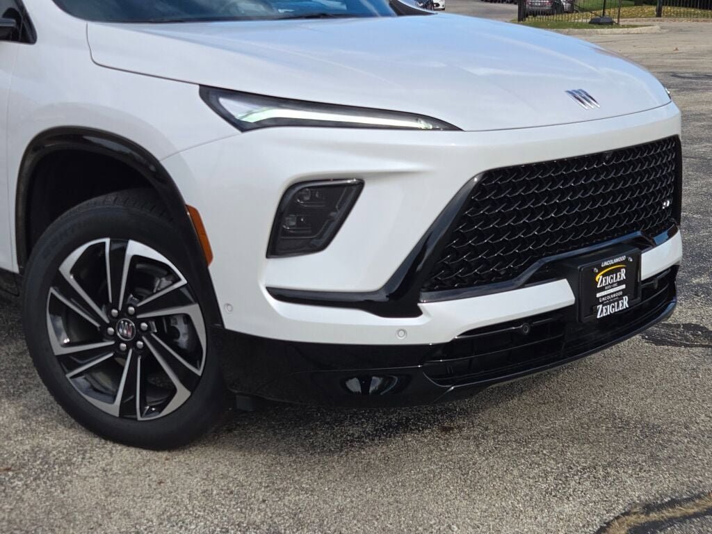 New 2025 Buick Enclave Sport Touring w/ Super Cruise Package video 2