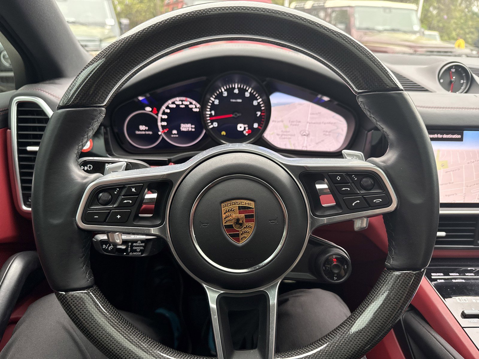 Used 2022 Porsche Cayenne S Platinum image 19