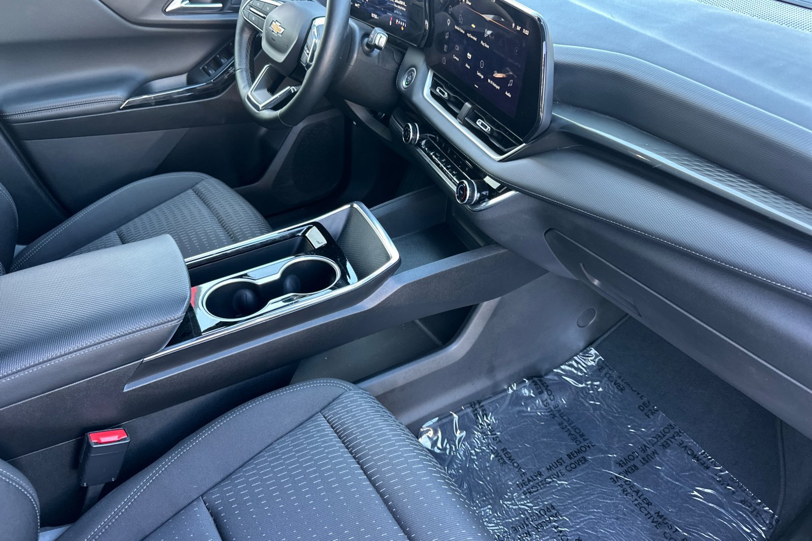 Used 2025 Chevrolet Equinox LT AWD/4WD image 19