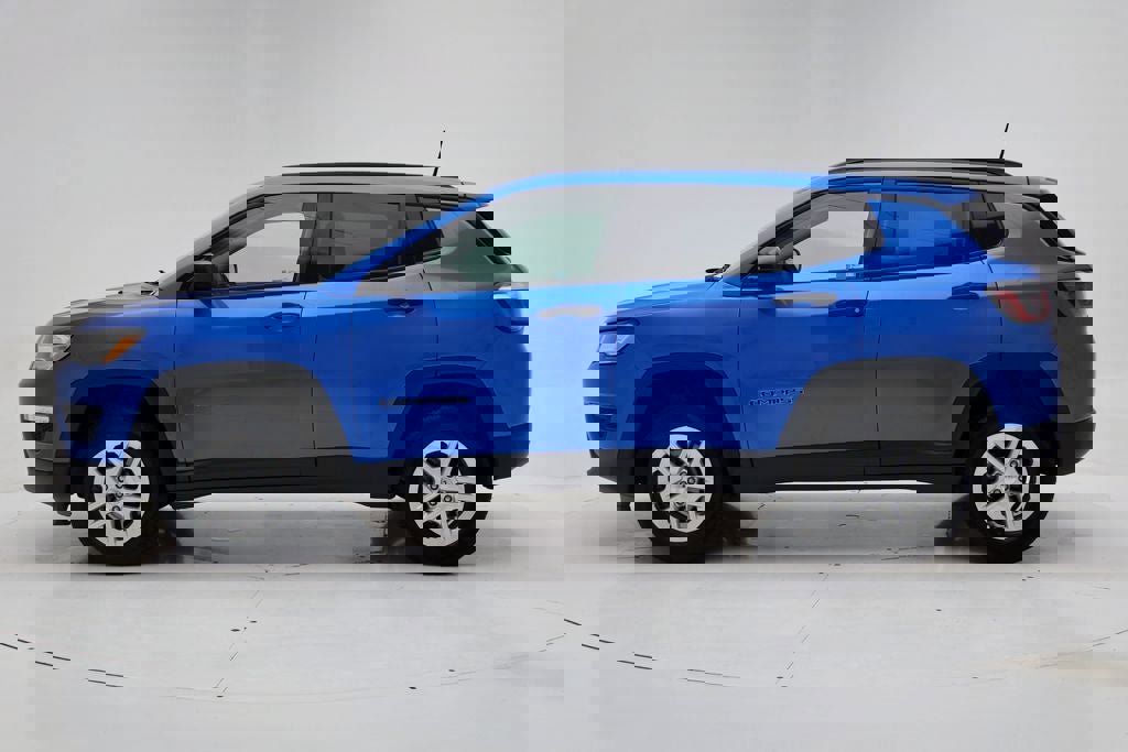 Used 2017 Jeep Compass Sport image 5