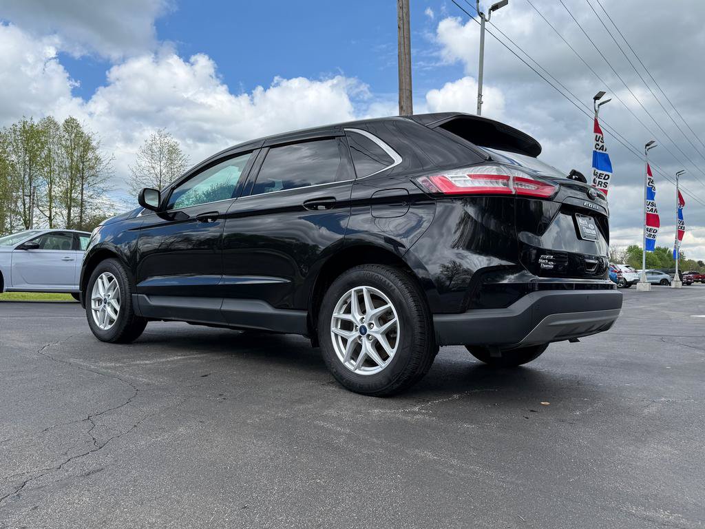 Used 2022 Ford Edge SEL w/ Convenience Package AWD/4WD image 9