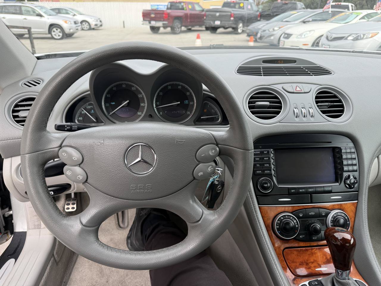 Used 2005 Mercedes-Benz SL 500 image 23