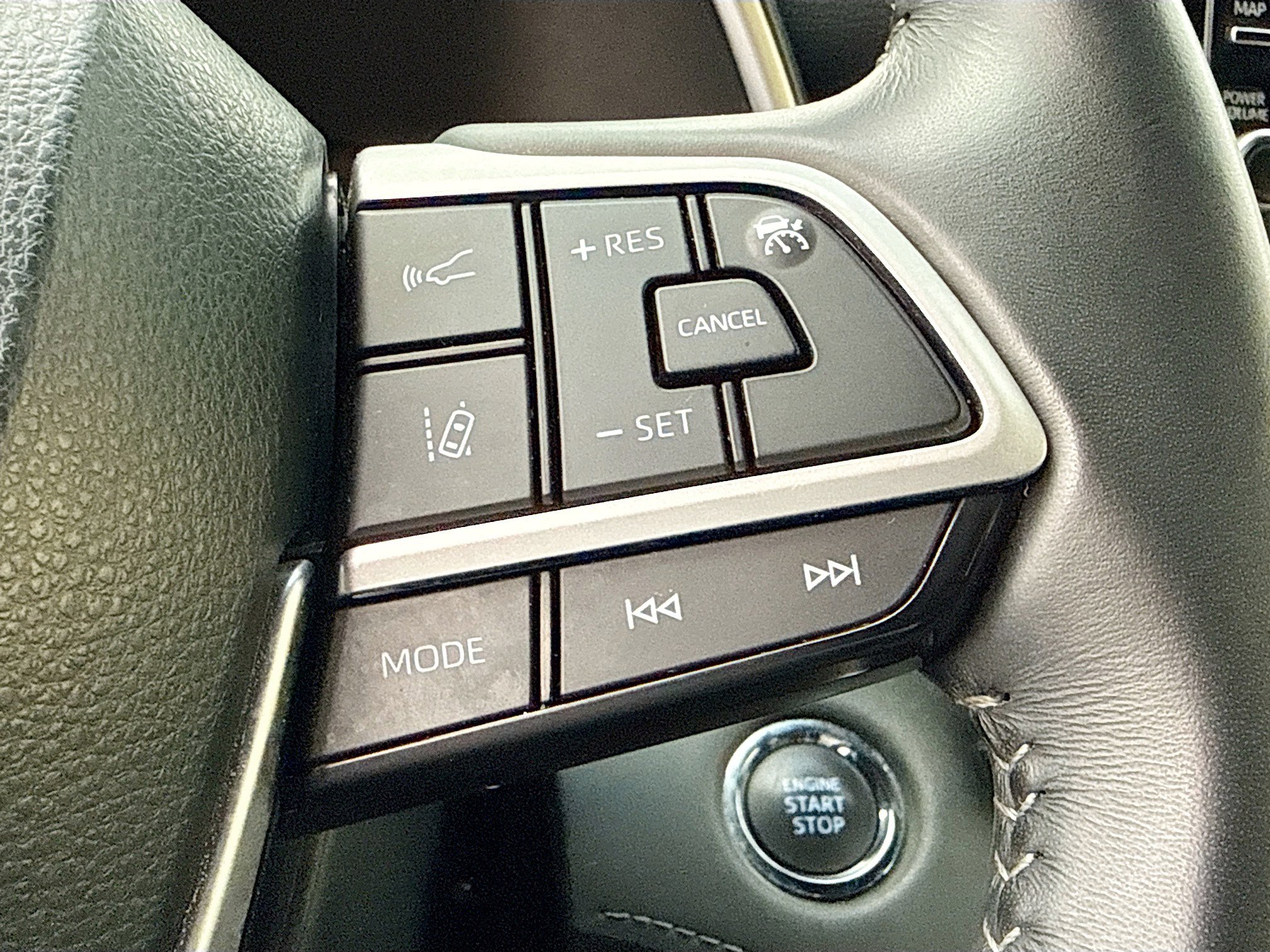Used 2022 Toyota Highlander XSE image 38