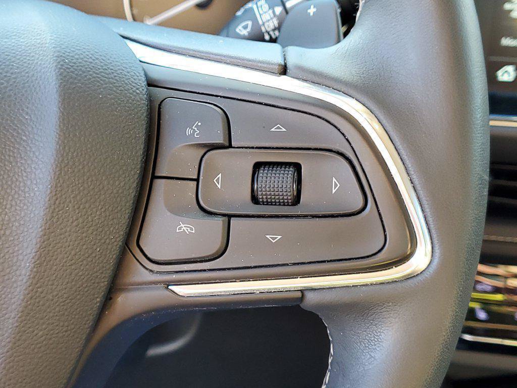 Used 2023 Buick Envision Preferred AWD/4WD image 10