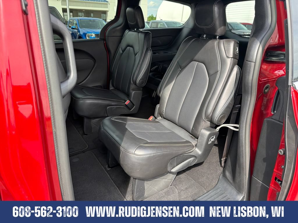 Used 2025 Chrysler Pacifica Select FWD image 23