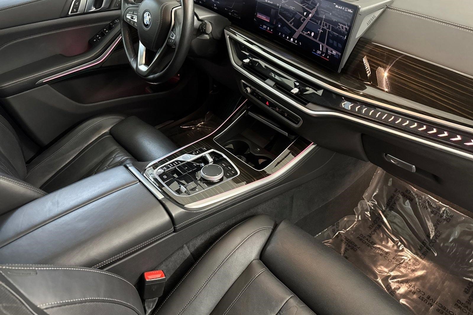 Used 2025 BMW X5 xDrive50e AWD/4WD image 31