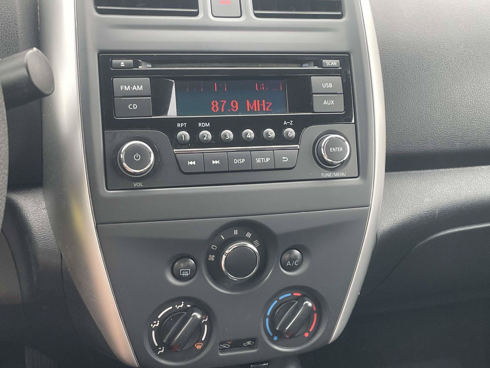 Used 2018 Nissan Versa SV FWD image 30
