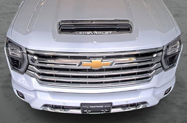 New 2026 Chevrolet Silverado 3500 High Country w/ High Country Premium Package AWD/4WD image 18