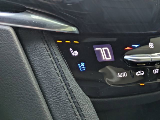 Used 2023 Cadillac XT6 Premium Luxury w/ Technology Package image 31