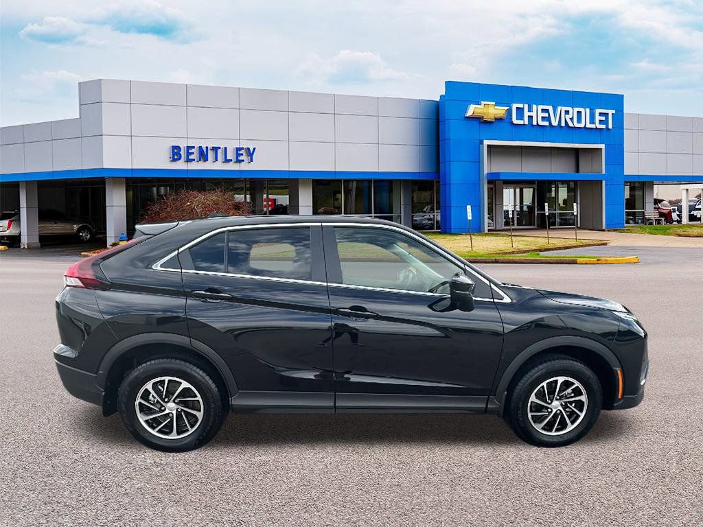 Used 2025 Mitsubishi Eclipse Cross ES image 6