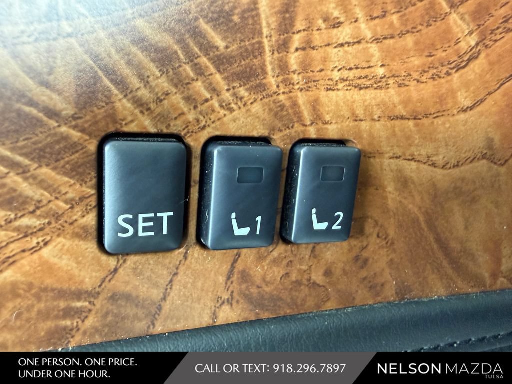 Used 2023 Nissan Armada SL w/ Captain's Chairs Package RWD image 22