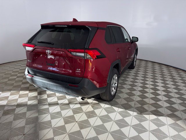Certified 2023 Toyota RAV4 LE AWD/4WD image 7