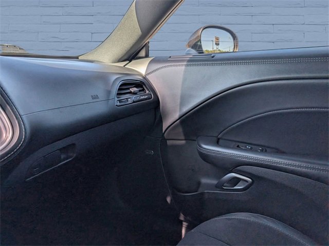 Used 2022 Dodge Challenger R/T w/ Plus Package image 13