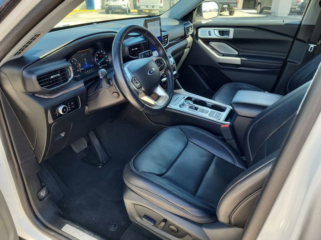 Used 2022 Ford Explorer Limited w/ Limited Technology Package image 13